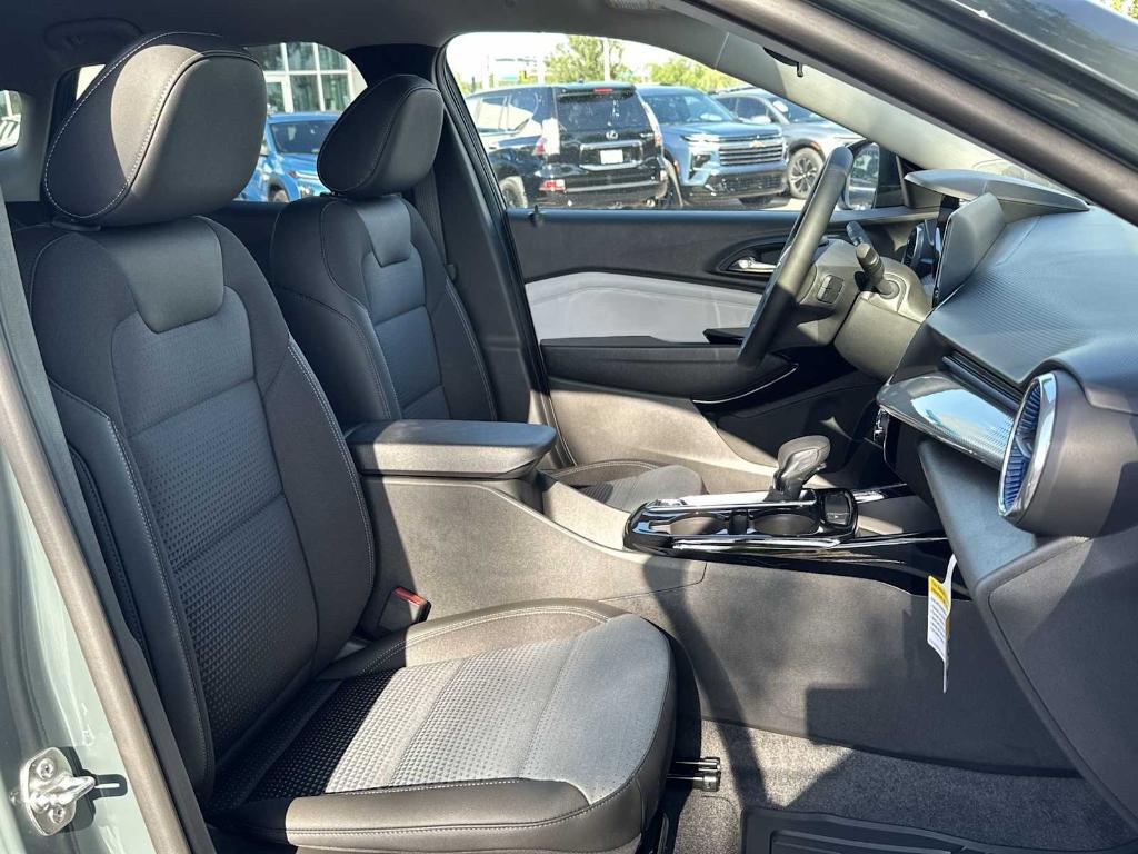 new 2025 Chevrolet Trax car, priced at $21,820