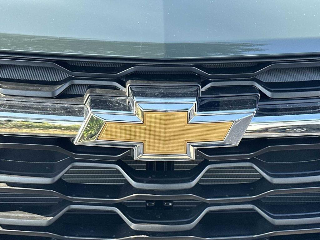 new 2025 Chevrolet Trax car, priced at $21,820