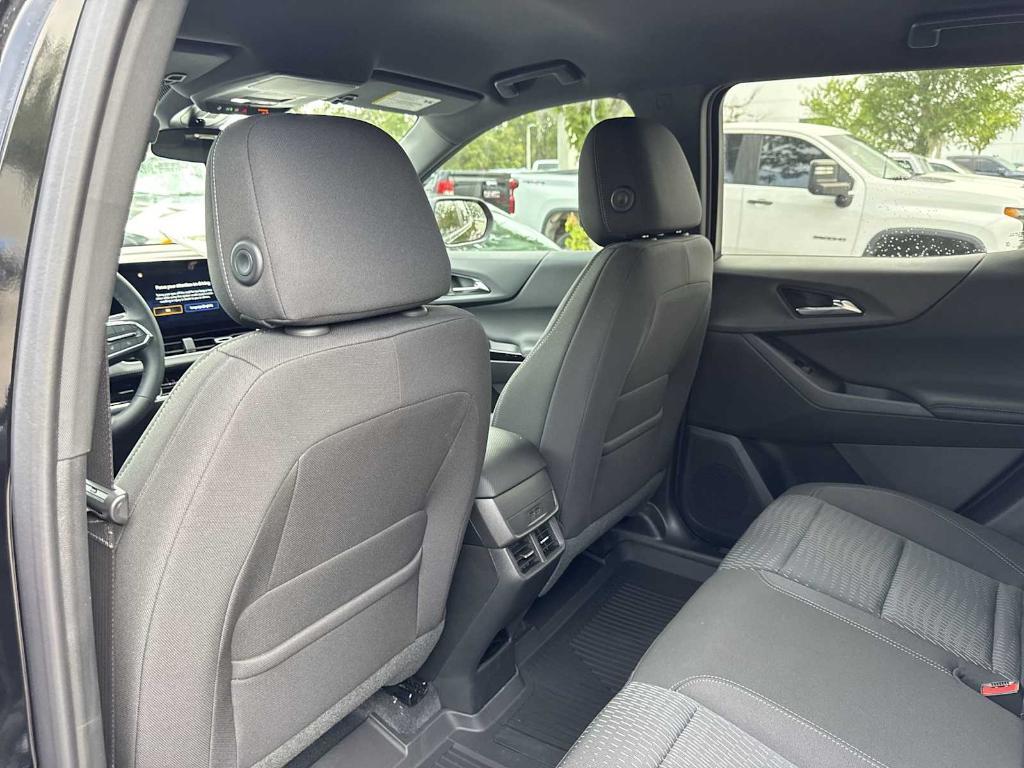 new 2026 Chevrolet Equinox car, priced at $26,220
