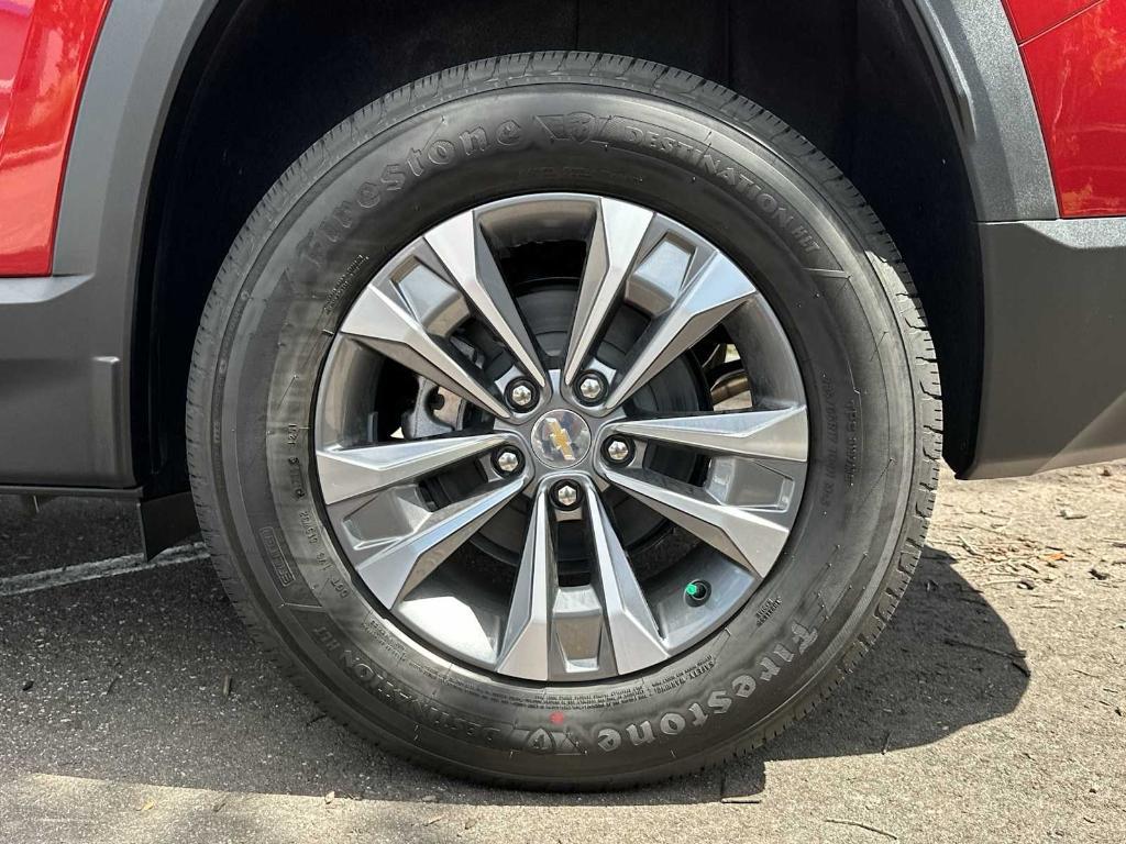 new 2026 Chevrolet Equinox car, priced at $26,715