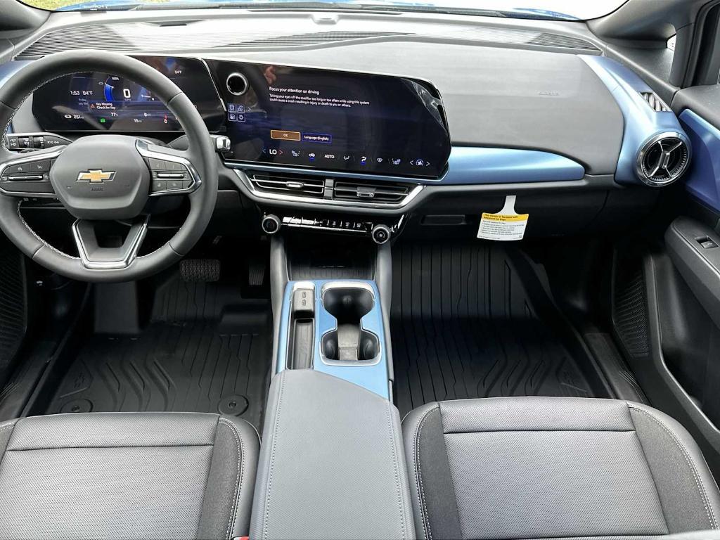 new 2025 Chevrolet Equinox EV car, priced at $35,015