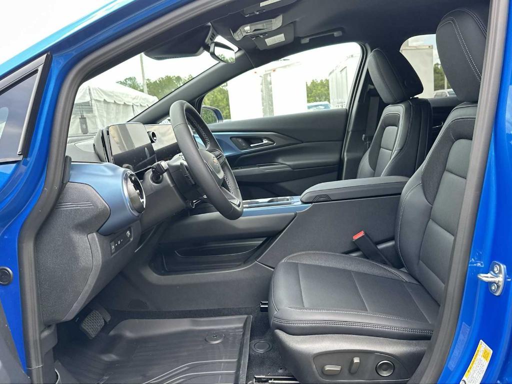 new 2025 Chevrolet Equinox EV car, priced at $35,015