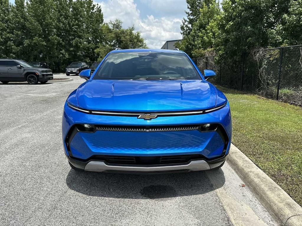 new 2025 Chevrolet Equinox EV car, priced at $35,015