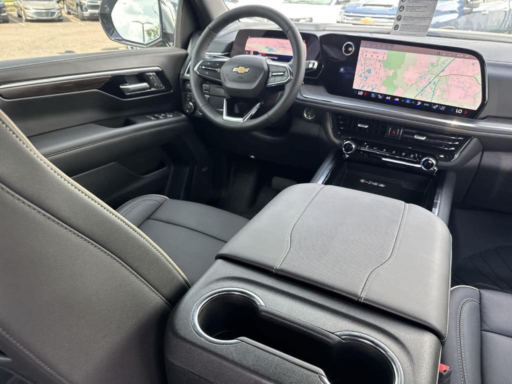 new 2025 Chevrolet Tahoe car, priced at $75,990