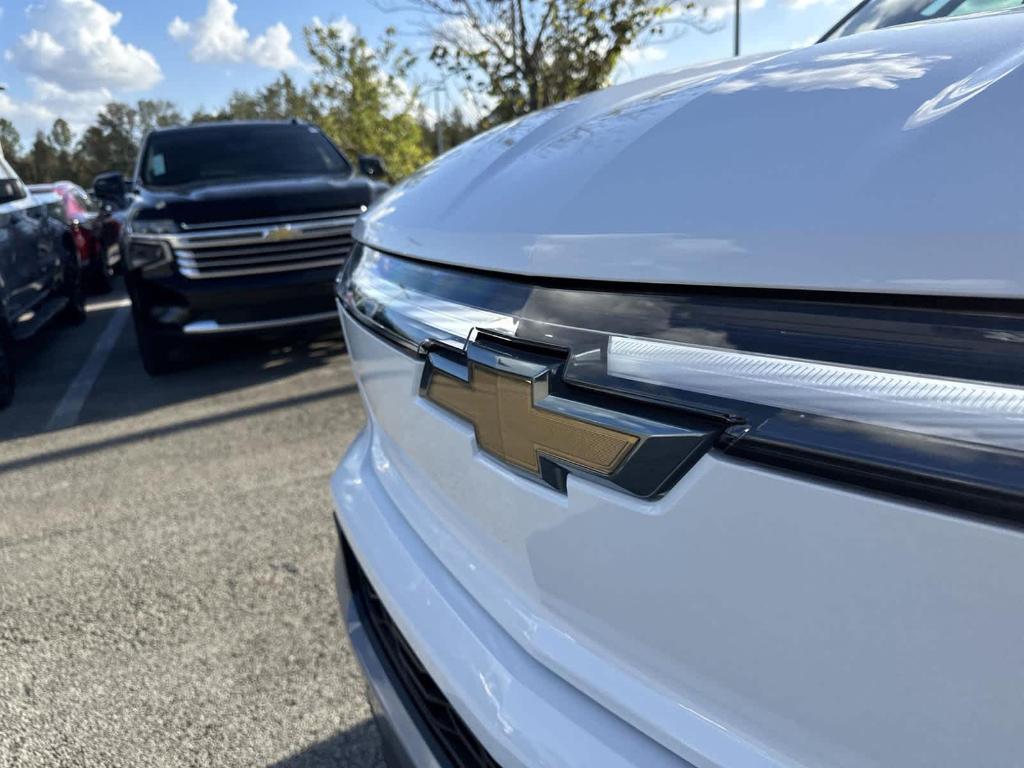 new 2025 Chevrolet Silverado EV car, priced at $75,185