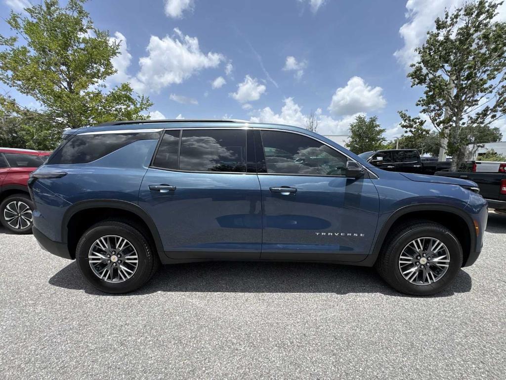 new 2025 Chevrolet Traverse car, priced at $37,445