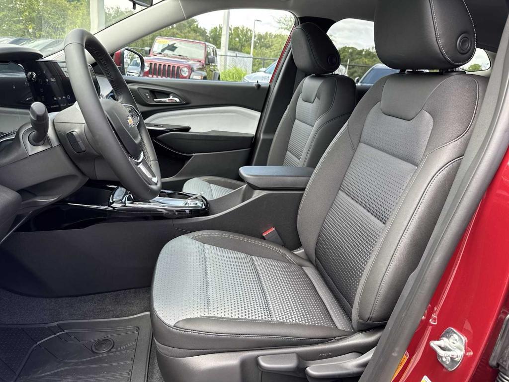 new 2025 Chevrolet Trax car, priced at $21,820