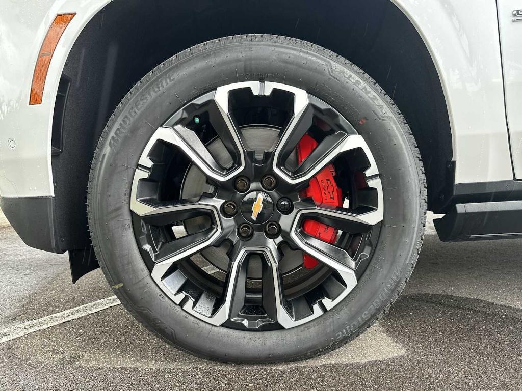 new 2025 Chevrolet Suburban car, priced at $98,015