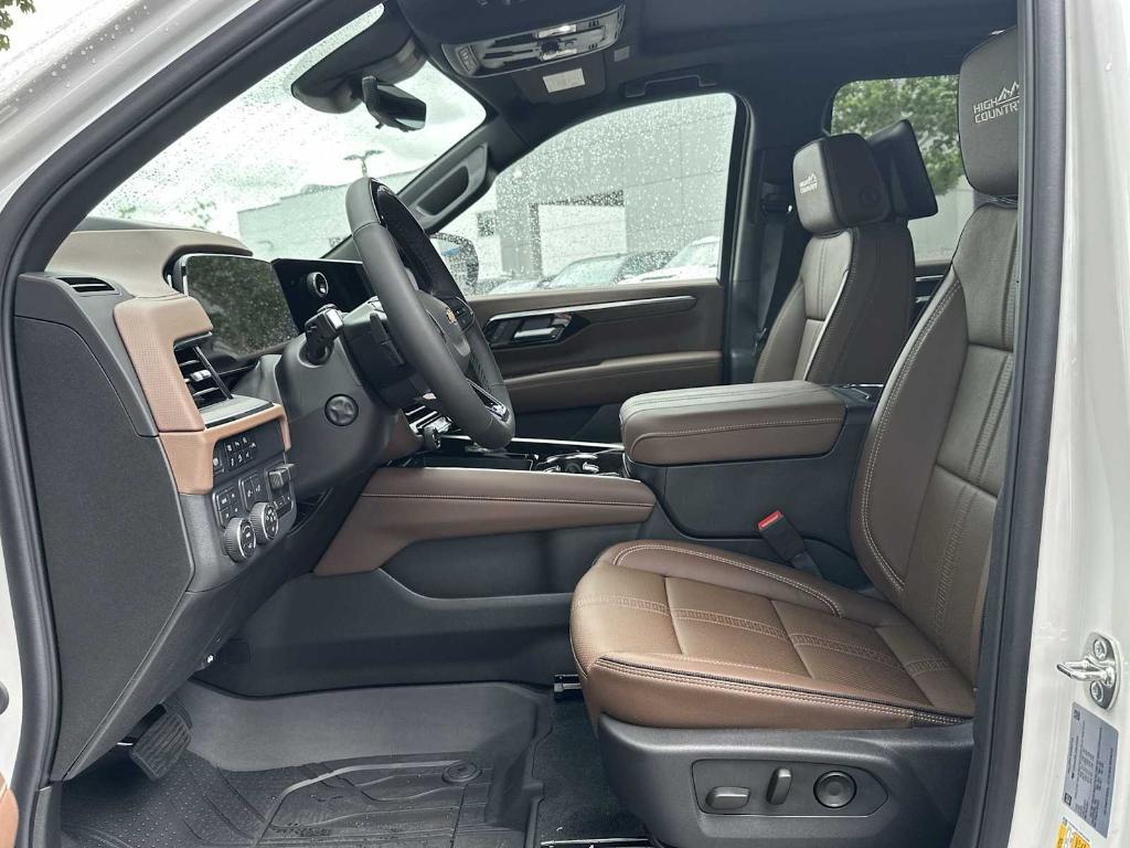 new 2025 Chevrolet Suburban car, priced at $98,015