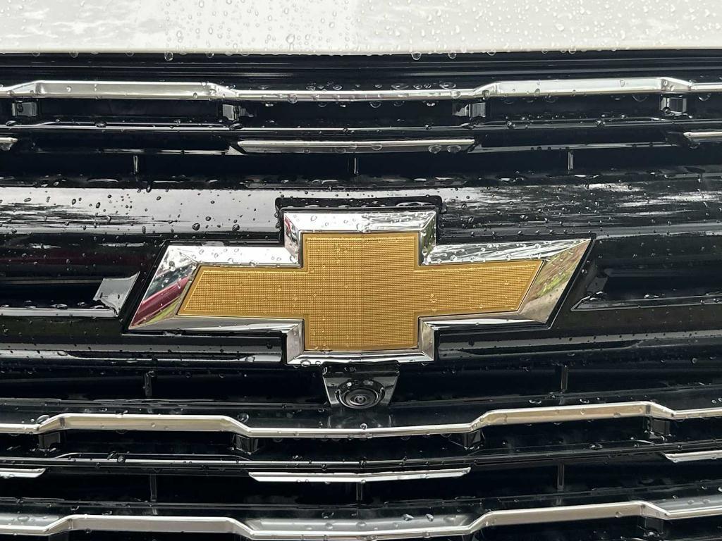 new 2025 Chevrolet Suburban car, priced at $98,015