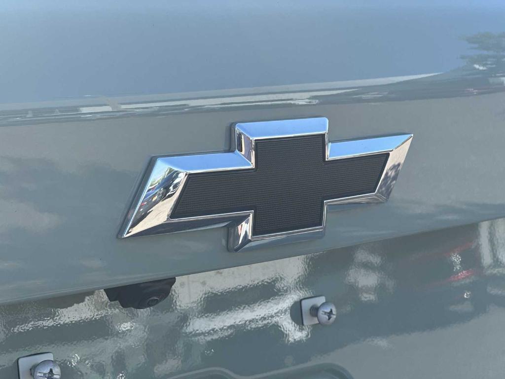 new 2025 Chevrolet Equinox car, priced at $32,335