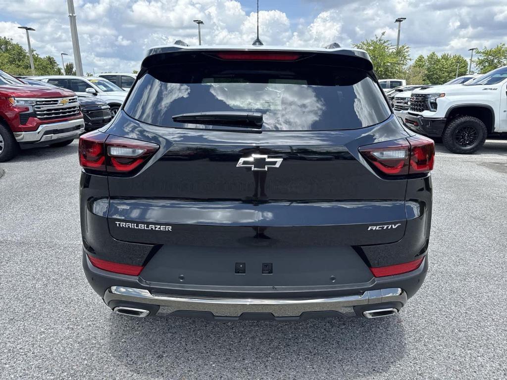 new 2025 Chevrolet TrailBlazer car, priced at $26,880