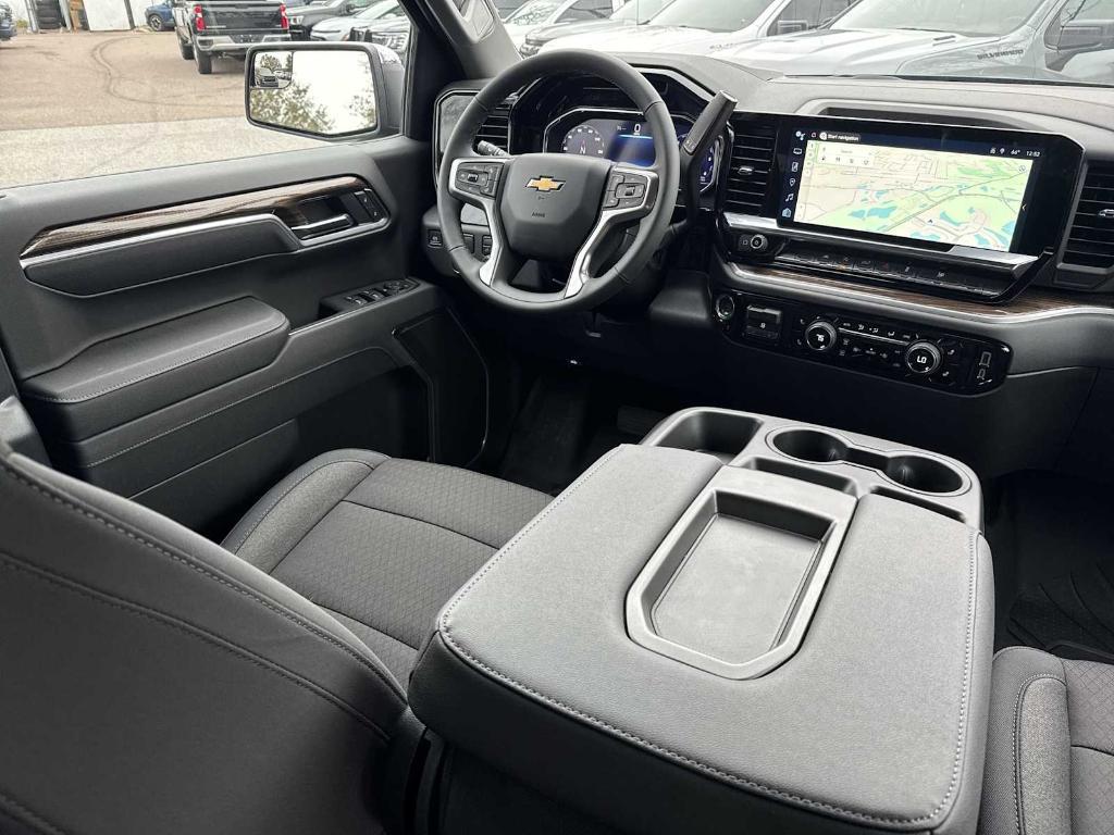new 2025 Chevrolet Silverado 1500 car, priced at $43,705