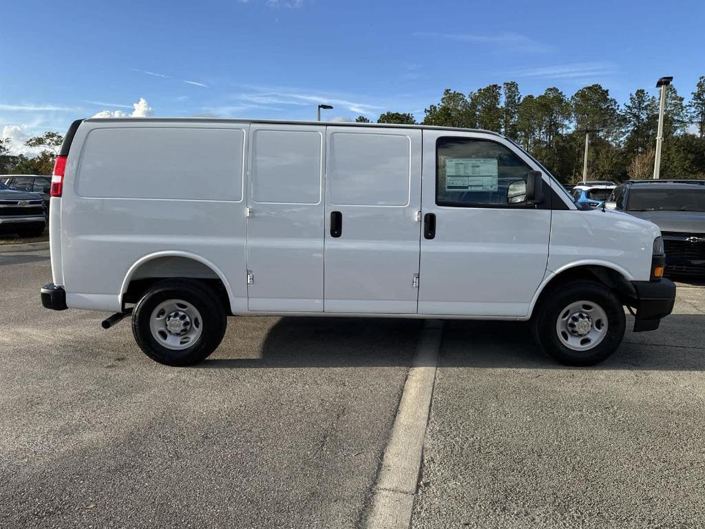 new 2025 Chevrolet Express 2500 car, priced at $48,090