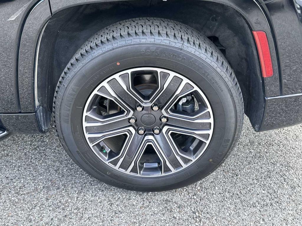 used 2023 Jeep Wagoneer car, priced at $38,936