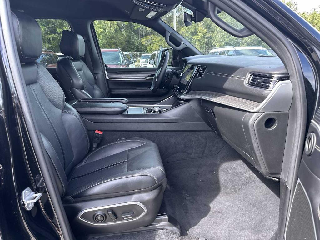 used 2023 Jeep Wagoneer car, priced at $38,936