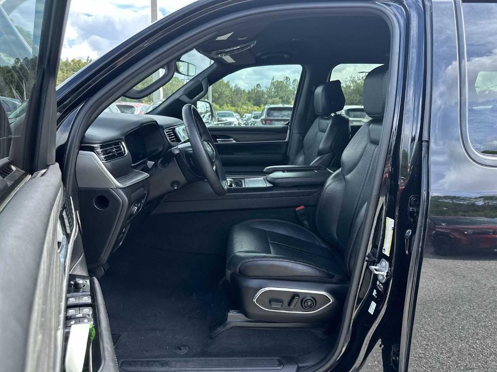 used 2023 Jeep Wagoneer car, priced at $38,936