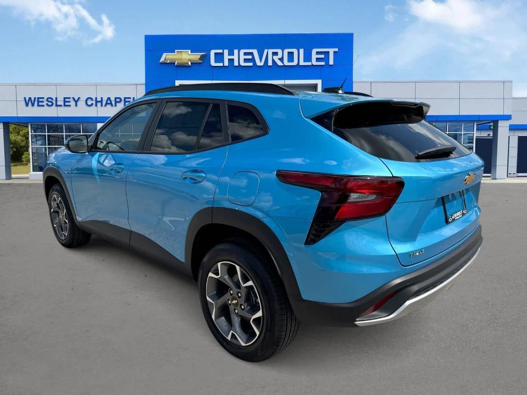 new 2025 Chevrolet Trax car, priced at $22,670