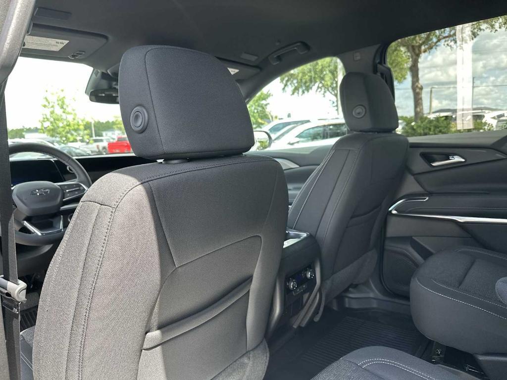 new 2025 Chevrolet Traverse car, priced at $42,845
