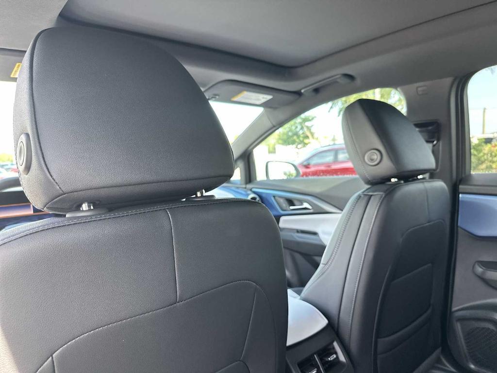new 2025 Chevrolet Equinox EV car, priced at $38,690