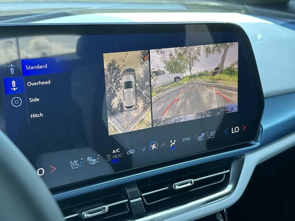 new 2025 Chevrolet Equinox EV car, priced at $38,690