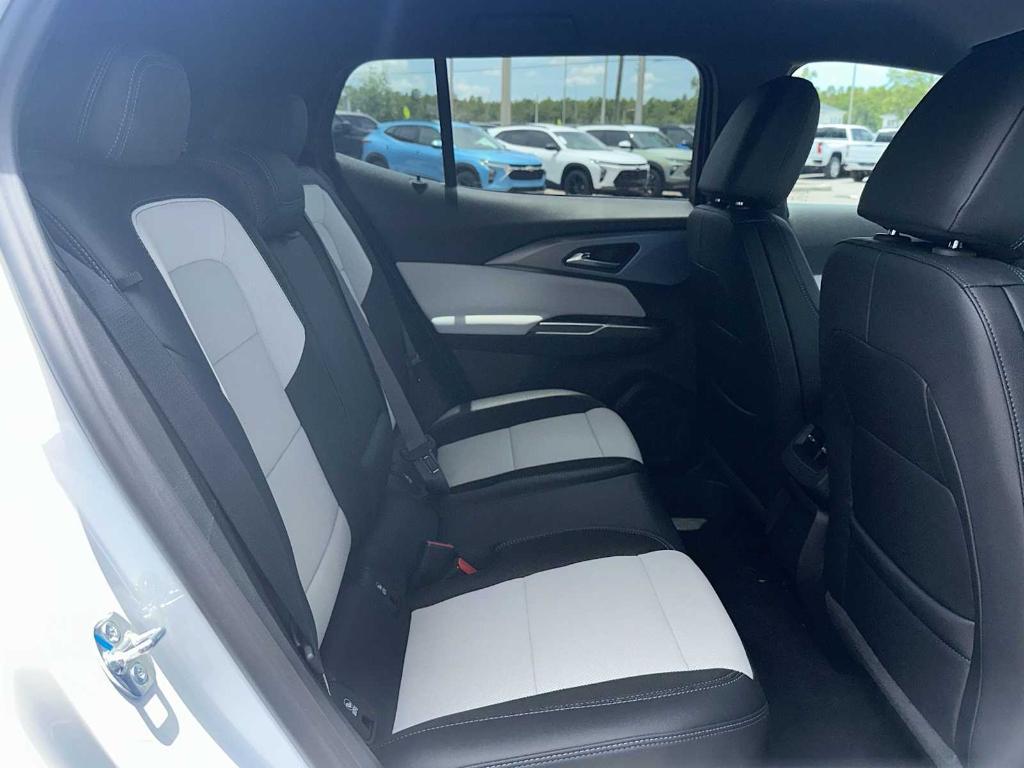 new 2025 Chevrolet Equinox EV car, priced at $35,015