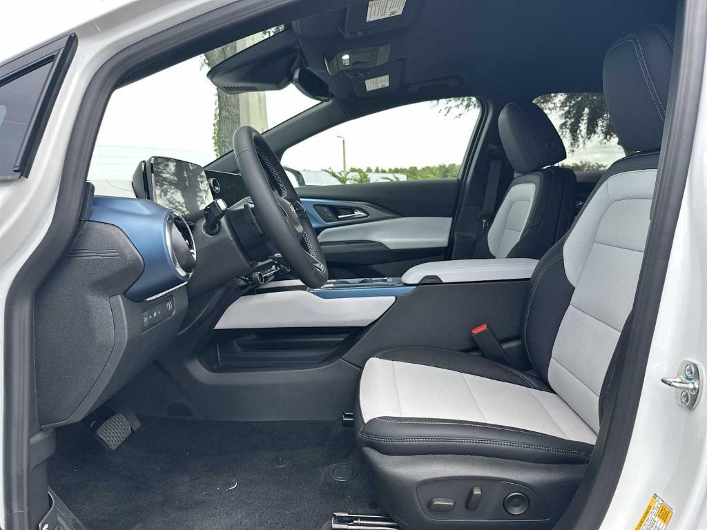 new 2025 Chevrolet Equinox EV car, priced at $35,015