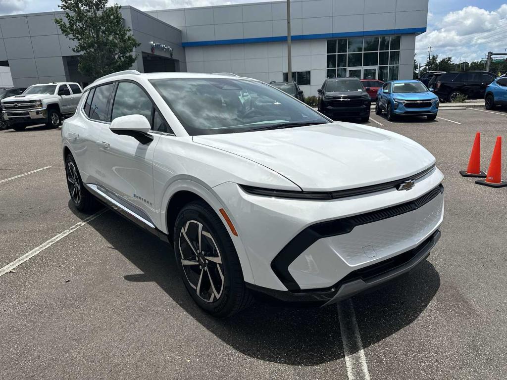 new 2025 Chevrolet Equinox EV car, priced at $35,015
