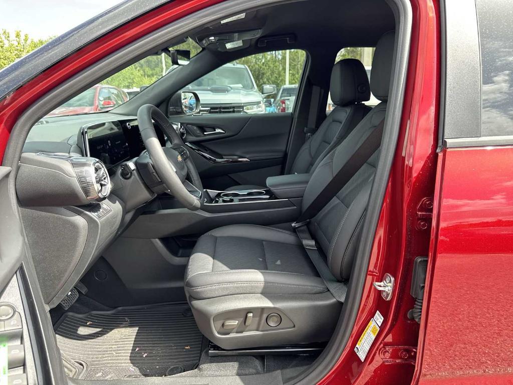 new 2026 Chevrolet Equinox car, priced at $29,705
