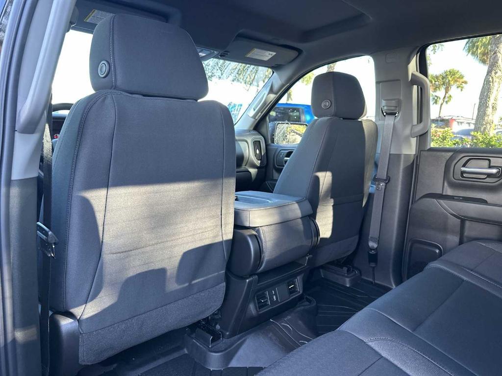 new 2025 Chevrolet Silverado 1500 car, priced at $38,160