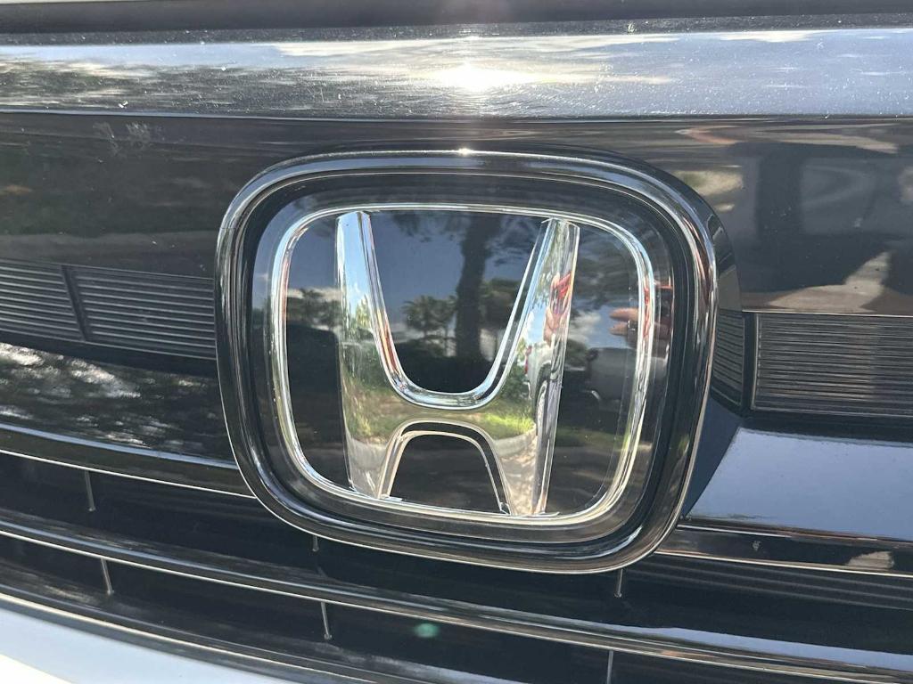used 2021 Honda Pilot car, priced at $23,359
