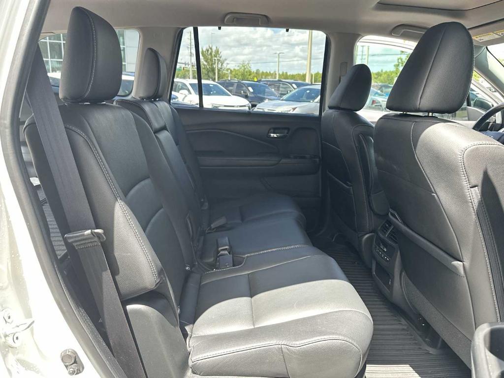 used 2021 Honda Pilot car, priced at $23,359