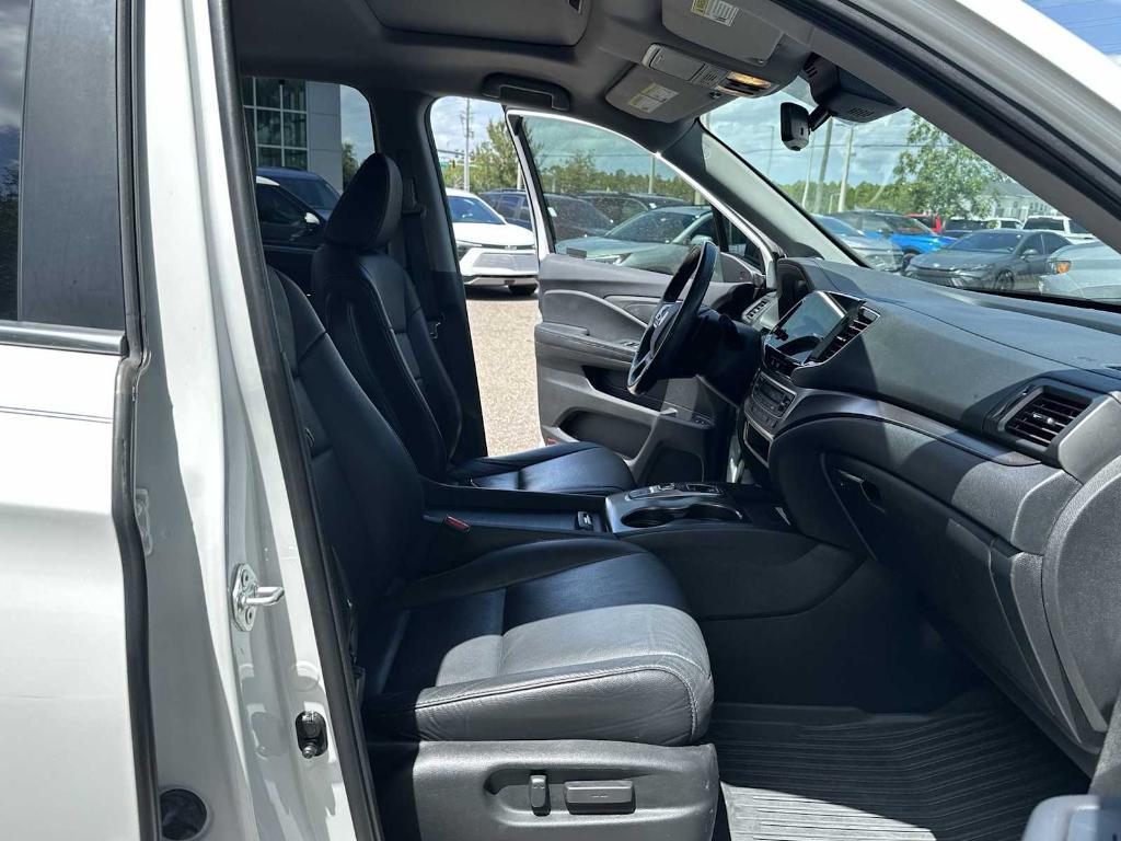 used 2021 Honda Pilot car, priced at $23,359