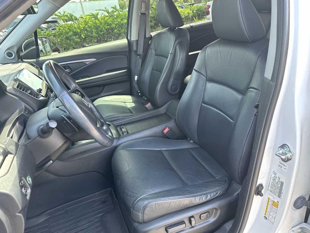 used 2021 Honda Pilot car, priced at $23,359