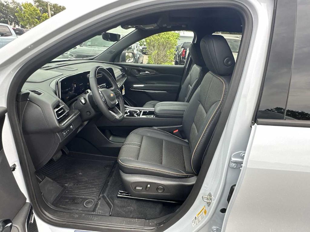 new 2026 Chevrolet Traverse car, priced at $57,415