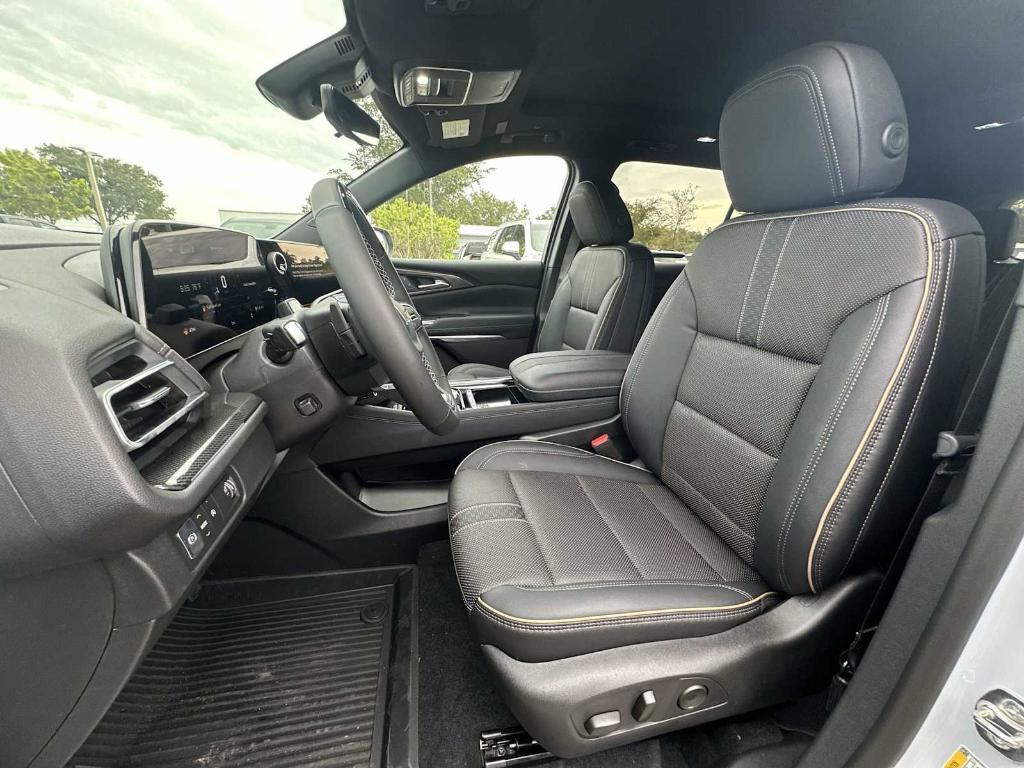 new 2026 Chevrolet Traverse car, priced at $57,415