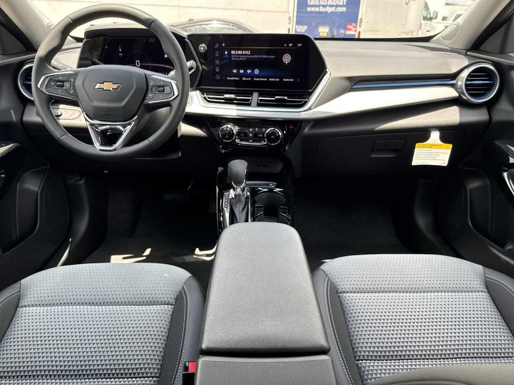 new 2025 Chevrolet Trax car, priced at $22,275