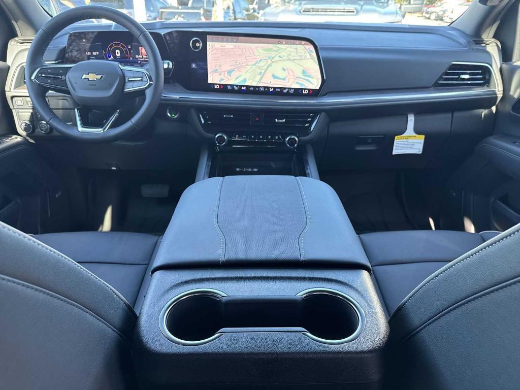 new 2025 Chevrolet Suburban car, priced at $72,590