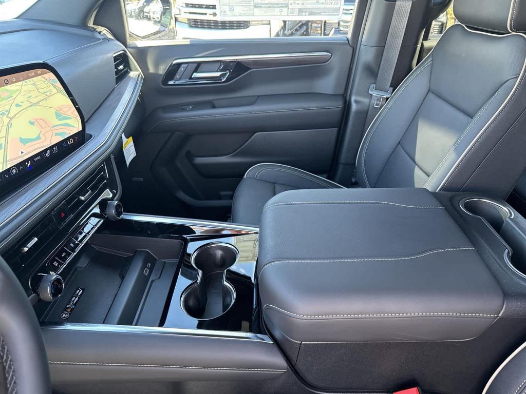new 2025 Chevrolet Suburban car, priced at $74,490