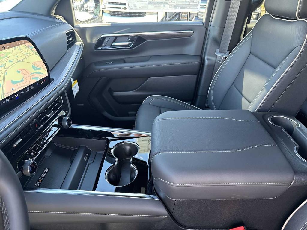 new 2025 Chevrolet Suburban car, priced at $72,590