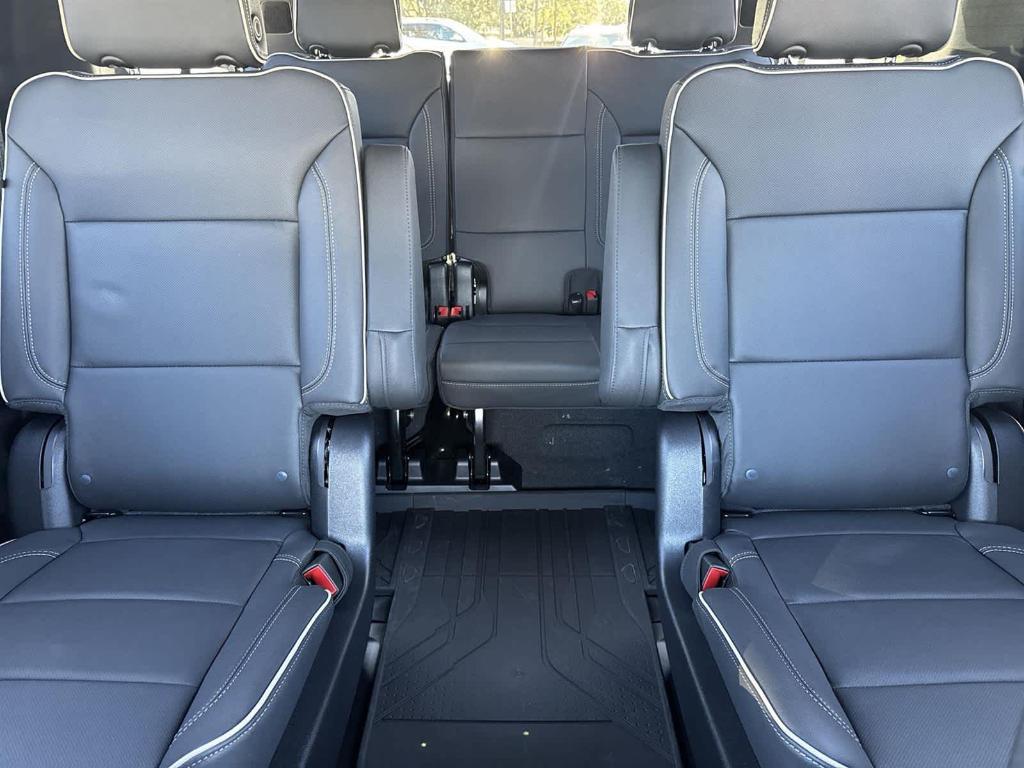 new 2025 Chevrolet Suburban car, priced at $74,490