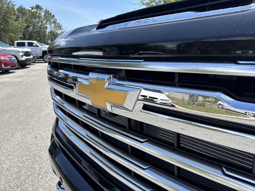 new 2025 Chevrolet Silverado 3500 car, priced at $83,175