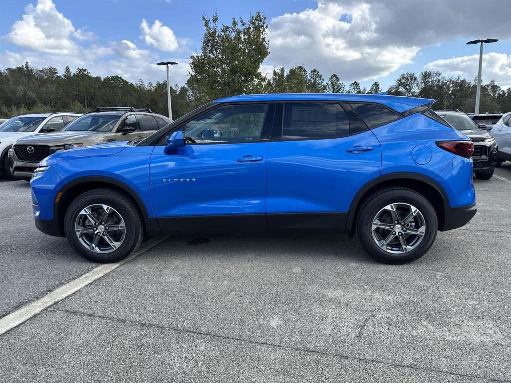 new 2025 Chevrolet Blazer car, priced at $30,570