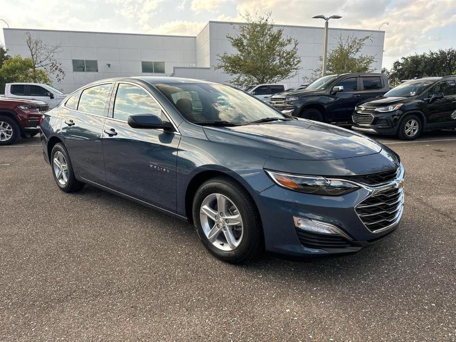 new 2025 Chevrolet Malibu car, priced at $23,270