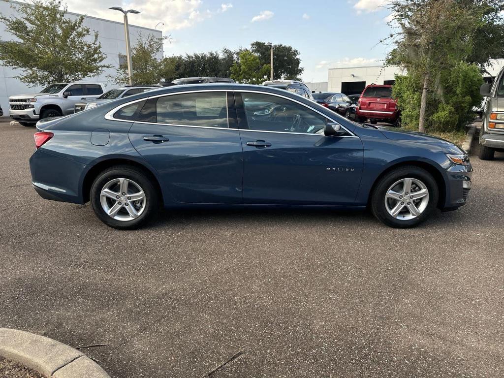 new 2025 Chevrolet Malibu car, priced at $23,270