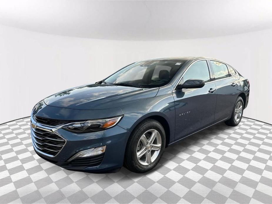 new 2025 Chevrolet Malibu car, priced at $25,270