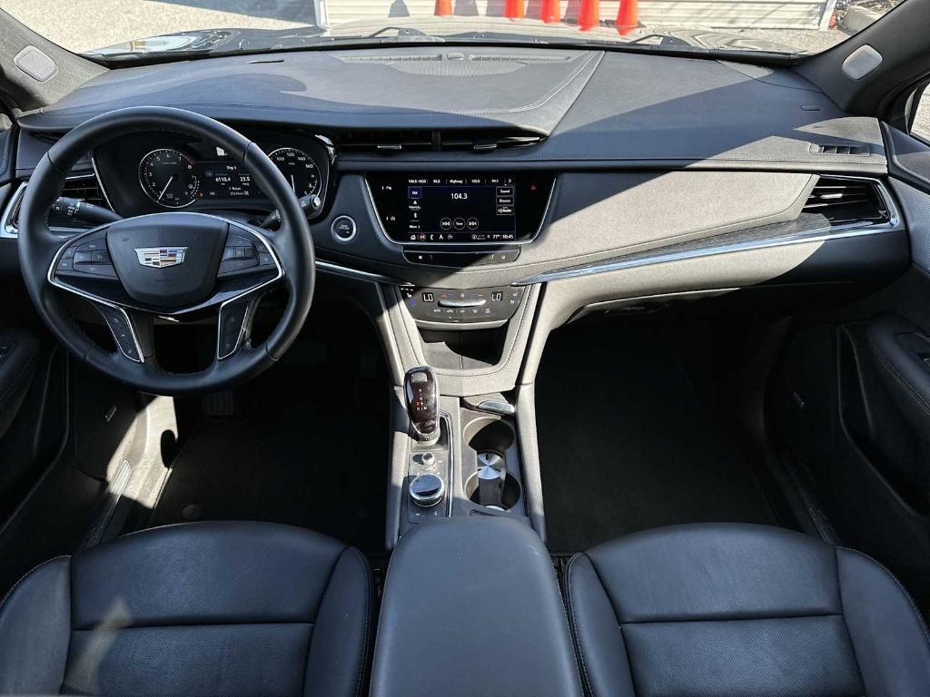 used 2025 Cadillac XT5 car, priced at $39,554