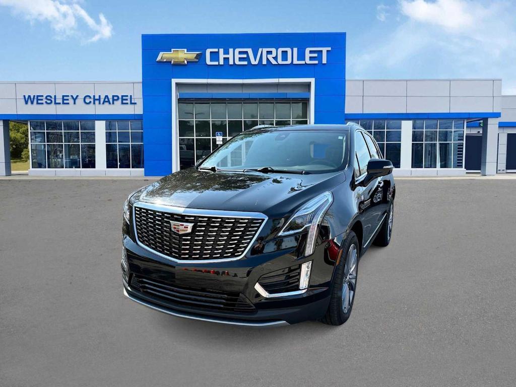 used 2025 Cadillac XT5 car, priced at $39,554