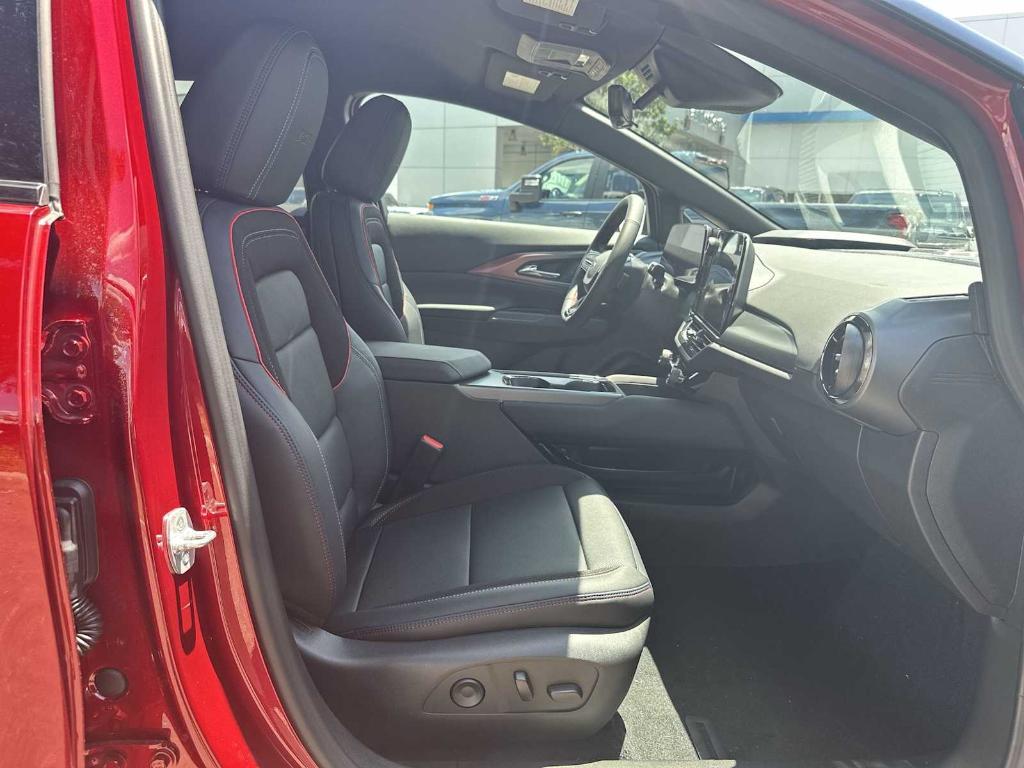 new 2025 Chevrolet Equinox EV car, priced at $39,570