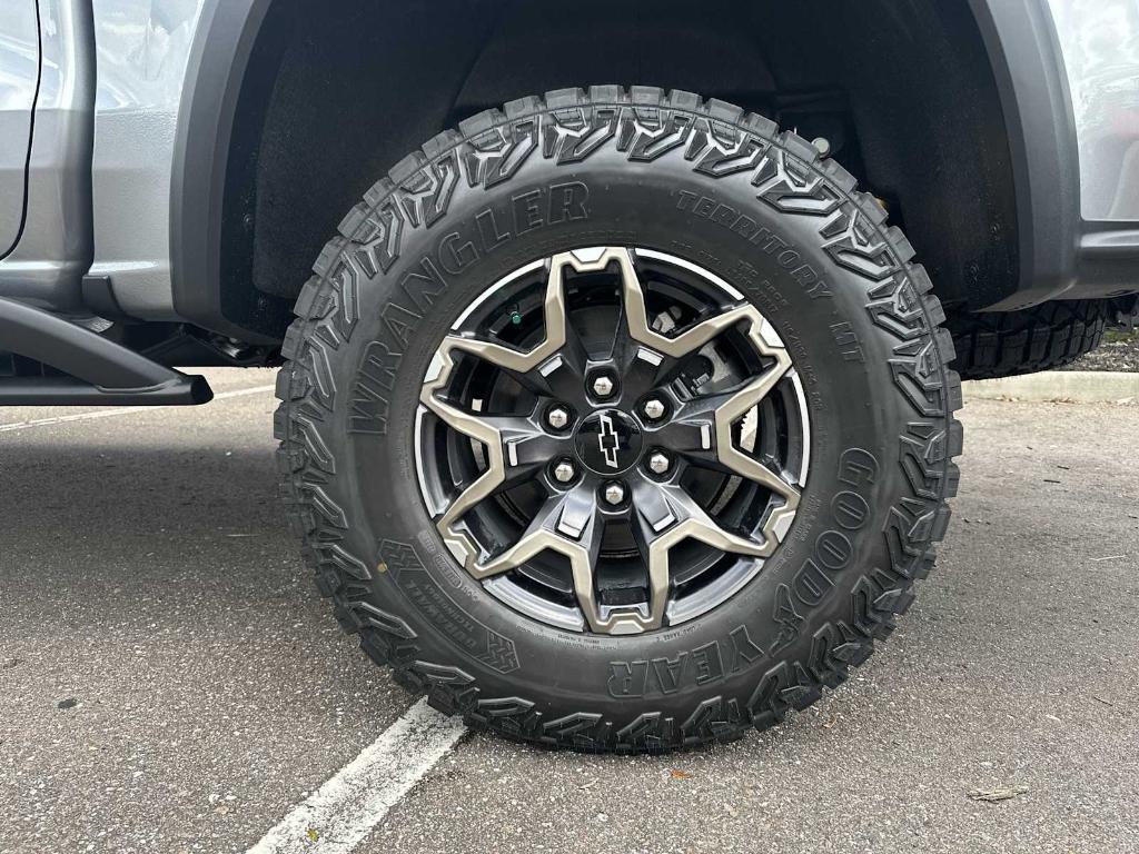 new 2026 Chevrolet Colorado car, priced at $52,860